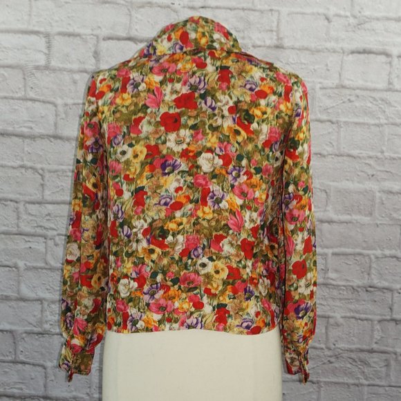 Vintage 40s Silk Floral Blouse - Picture 6 of 10